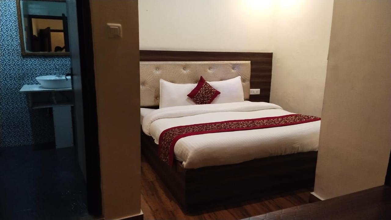 Mountain Zest-Simla Royale Near Mall Road-Free Pickup From Railway Station Simla Dış mekan fotoğraf